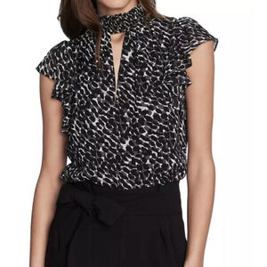 1.State Animal Print Flutter Sleeve Keyhole Blouse